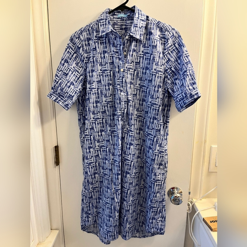 J. McLaughlin Blue Geometric Henley Cotton Knee Length Roll Tab Short Dress